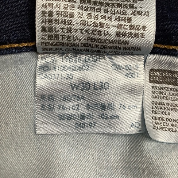 LEVI'S 311 Dark Blue Shaping Skinny Jeans Size 30 - Picture 11 of 13